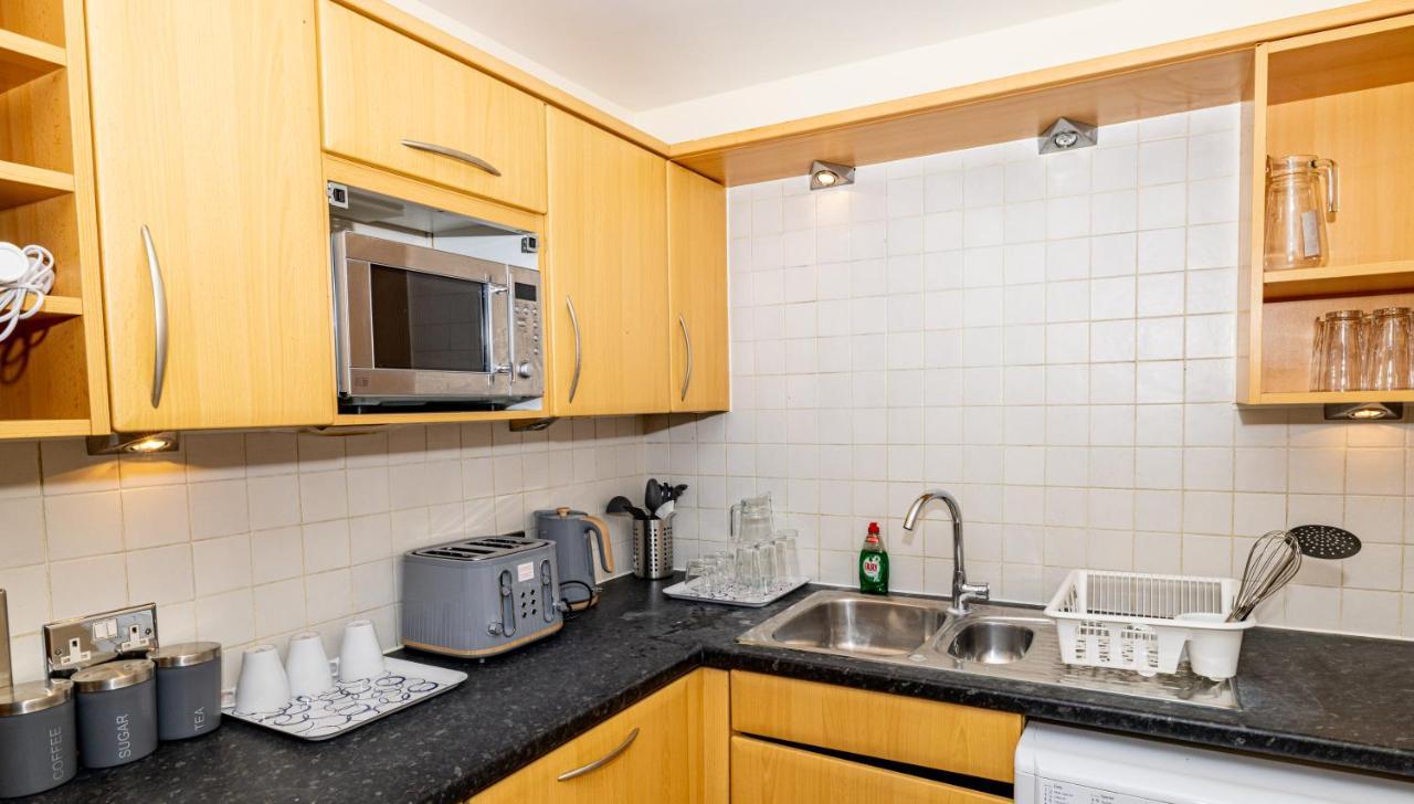 Two Bed Apartment Near Canary Wharf Londýn Exteriér fotografie