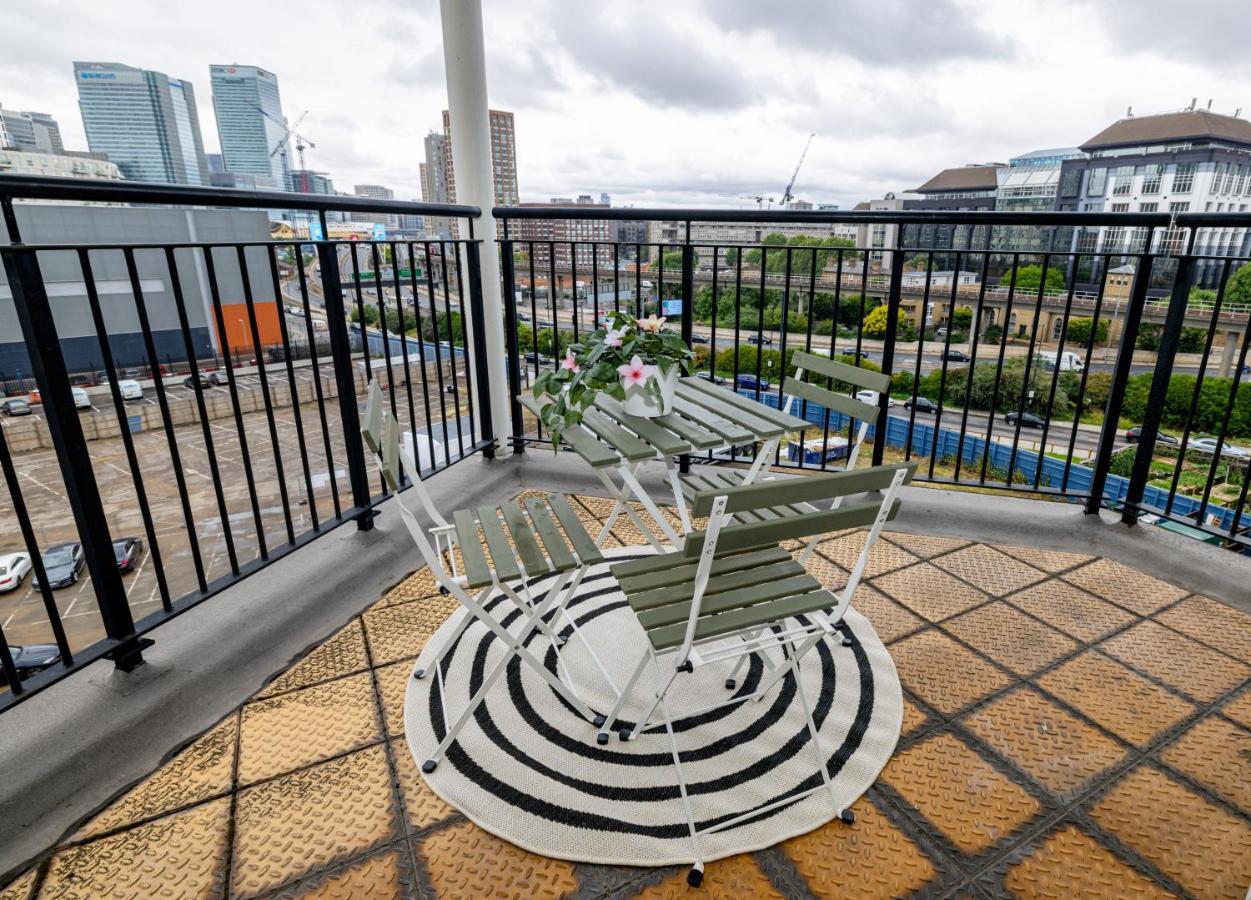 Two Bed Apartment Near Canary Wharf Londýn Exteriér fotografie